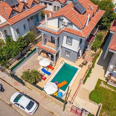 ıpek Villa
